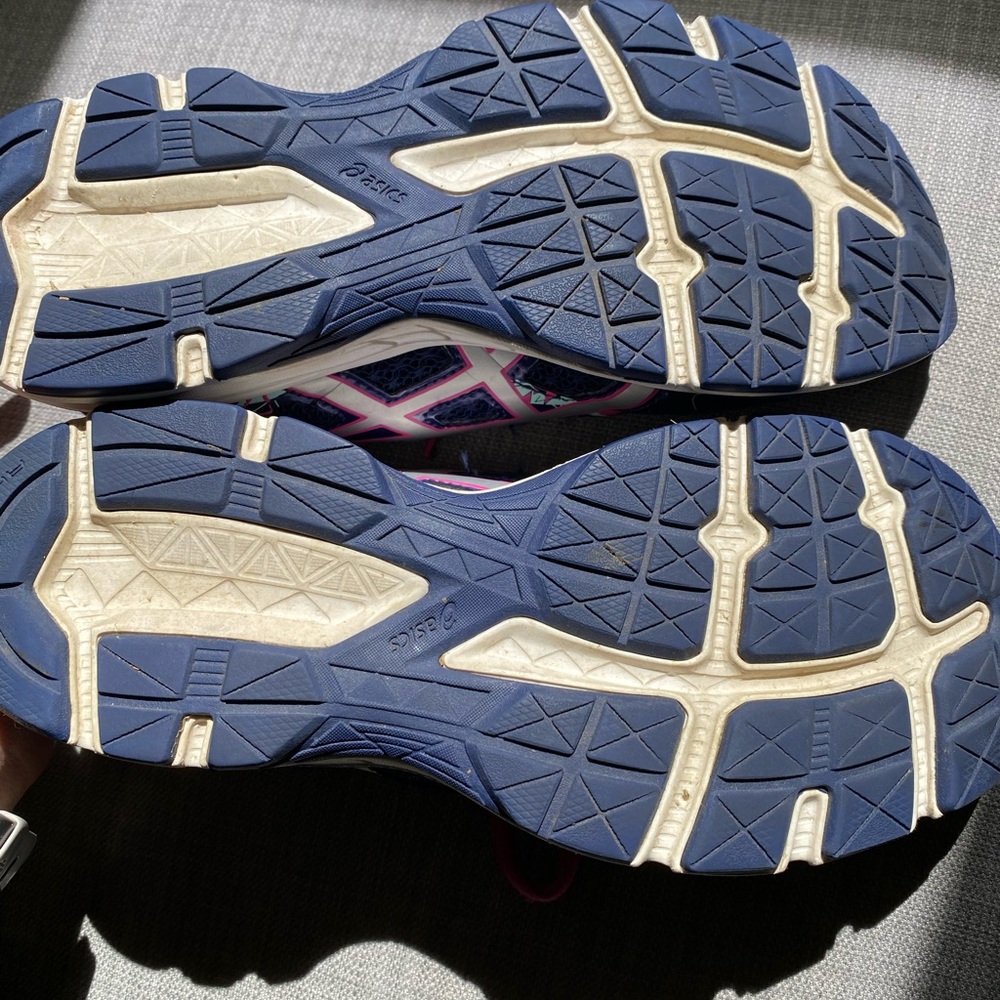 ASICS sneakers - Picture 3 of 3
